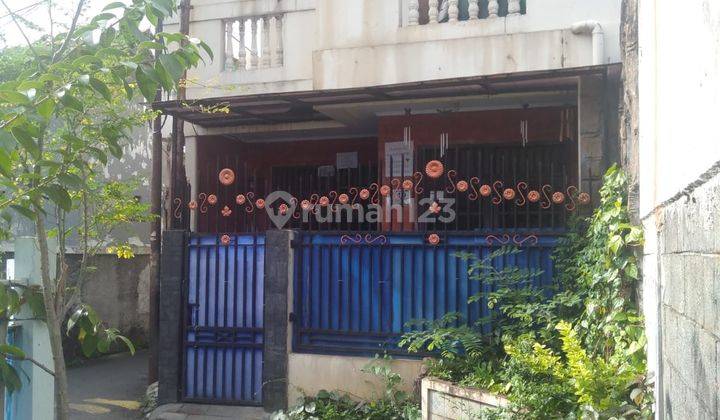 Dijual Rumah Hoek 2 Lantai Lokasi Kemanggisan 1