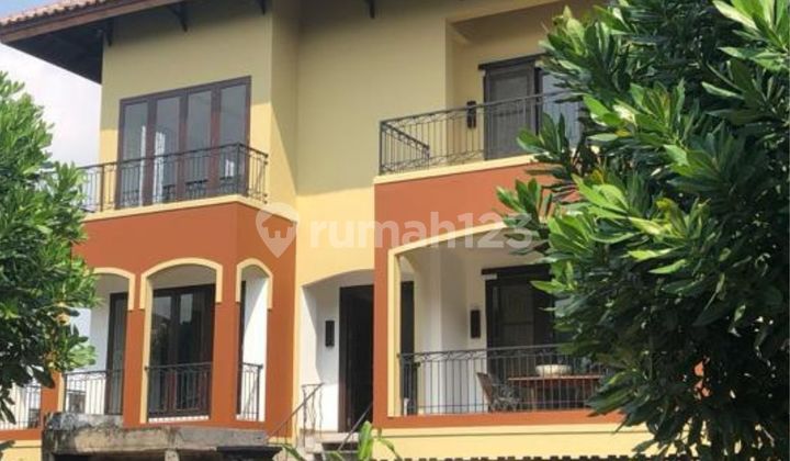 Dijual Rumah Mewah Hook 3,5 Lantai di Walet Permai Pantai Indah Kapuk - Jakarta Utara 1