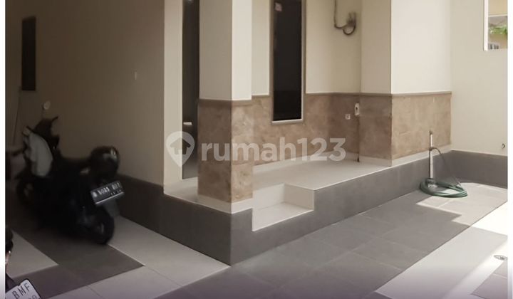 Dijual Rumah Baru 3 Lantai di Duri Kepa Kebon Jeruk - Jakarta Barat Dijual Rumah Baru 3 Lantai di Duri Kepa Kebon Jeruk - Jakarta Barat