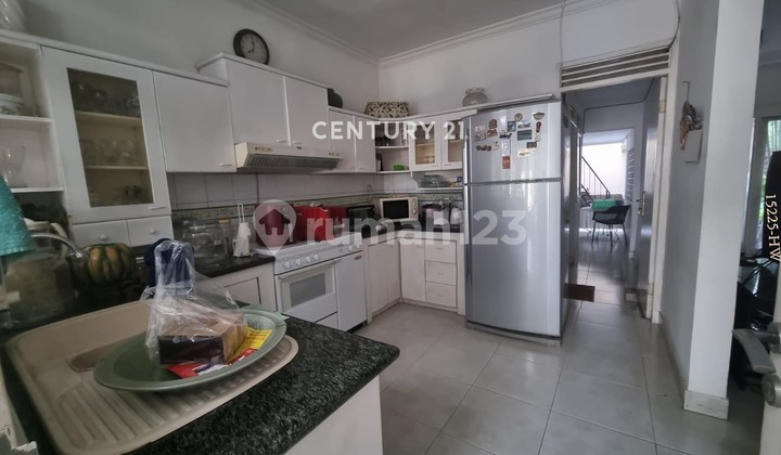 For Quick Sale Well-Maintained House in Sector 9 Near MRBJ Mosque 2