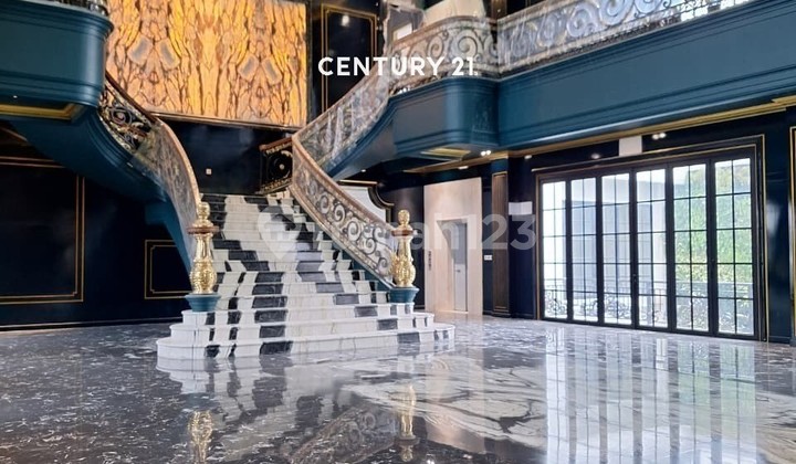 Rumah Luas dan Mewah Sedang Finishing Posisi di Pondok Indah