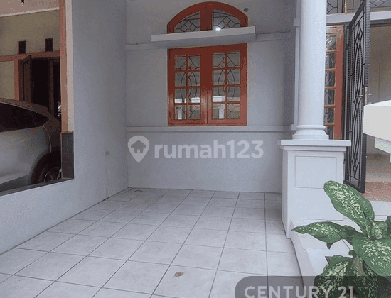 Rumah Siap Huni Di Graha Raya 1