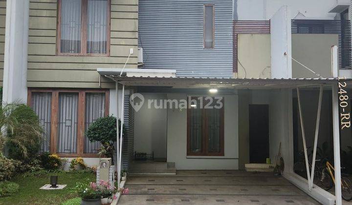 Rumah Cantik 2 Lantai Furnished Dalam Townhouse 1