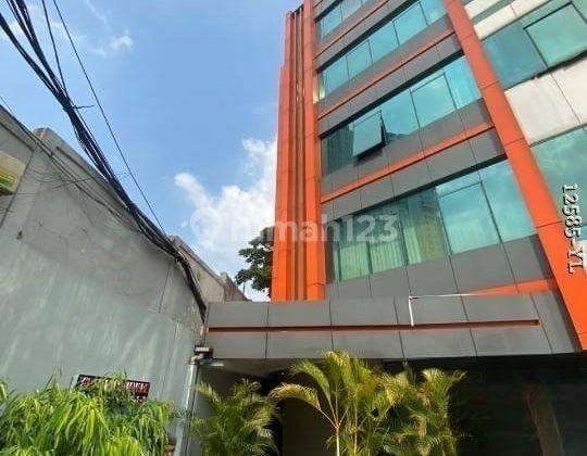 Gedung 5 Lantai Di Buncit RayaJaksel 1