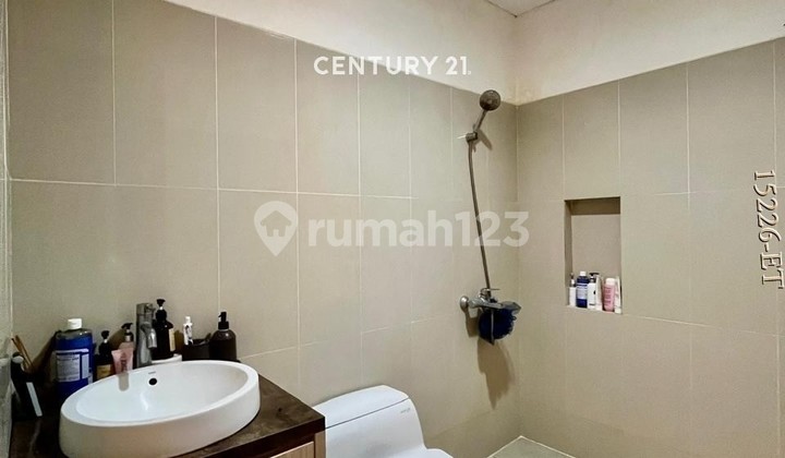 Dijual Rumah Design Arsitek Atelier Riri Siap Huni Furnished 2