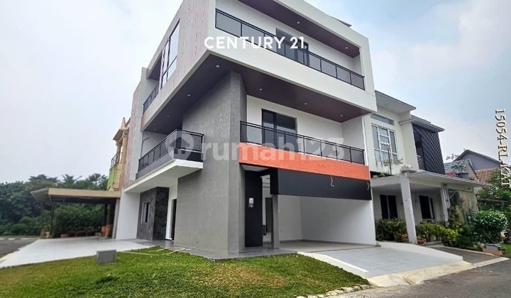 Brand New House with Hook, Elevator, Modern Luxury in Alam Sutera Brand New House with Hook, Elevator, Modern Luxury in Alam Sutera