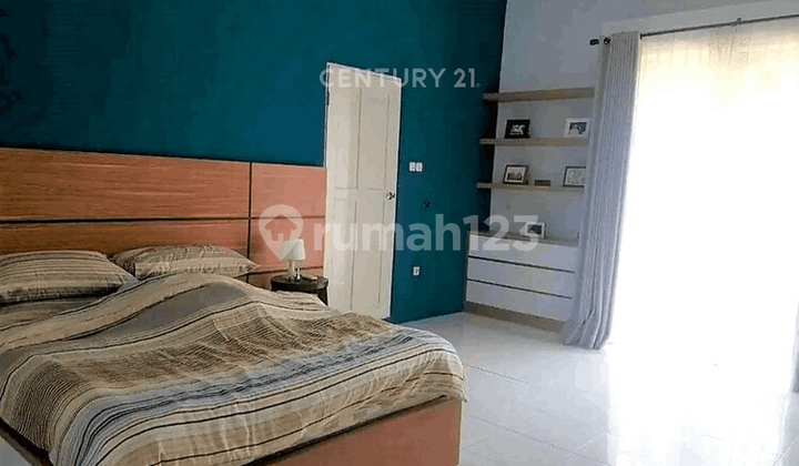 Beautifully Designed House in Bintaro Jaya Sector 9 2