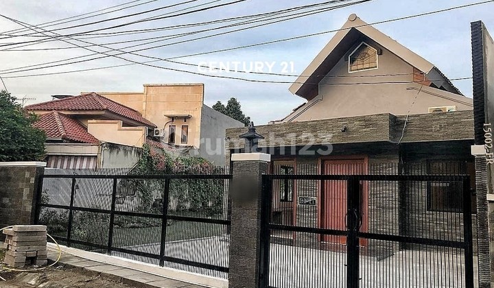 Rumah Di Cluster Dengan Kavling Luas Dijual Di Graha Raya Bintaro