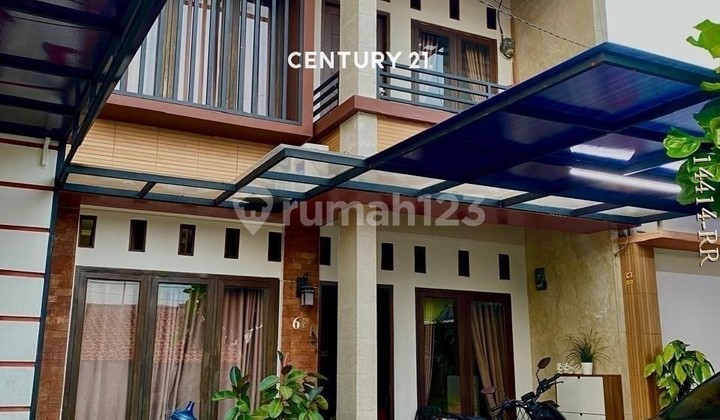 Rumah Rapi  2  Tingkat Terawat Dekat UIN Legoso Pisangan 