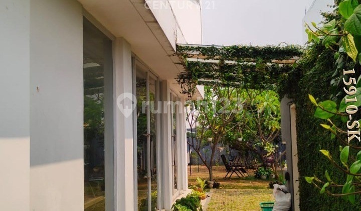 Dijual Rumah Harga Dibawah Pasar Desain Modern di Lebak Bulus 2