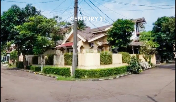 For Sale House Hook Position Strategic Location in Bintaro Sector 3
