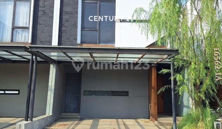 Disewakan Rumah Cantik Semi Furnished di Area Rempoa