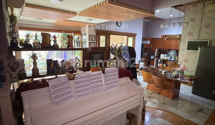 Hunian Split Level Stylish Di Bintaro Sektor 9 2