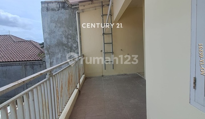 For Sale Comfortable 2-Story House in Jagakarsa, South Jakarta 2