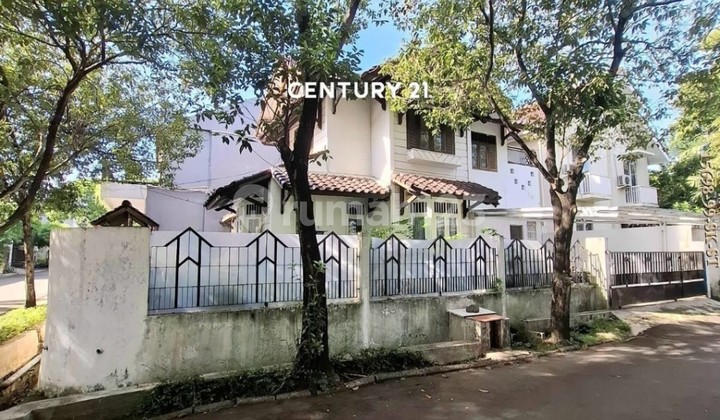 Dijual Rumah Hook Dalam Komplek Sektor 5 Bintaro Jaya