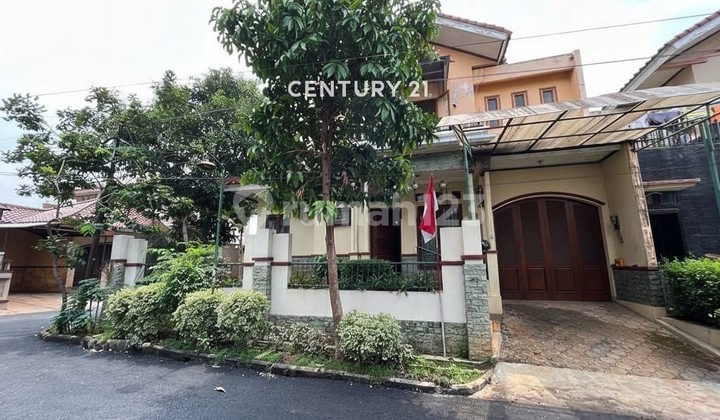 Quick Sale Below Market Price House Hook Position in Pesanggrahan