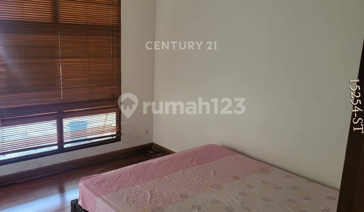 Disewakan Rumah Full Furnished Di Emerald Bintaro 2