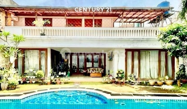 Dijual Rumah Mewah Tanah Luas Dengan Swiming Pool Di Jak Sel Dijual Rumah Mewah Tanah Luas Dengan Swiming Pool Di Jak Sel