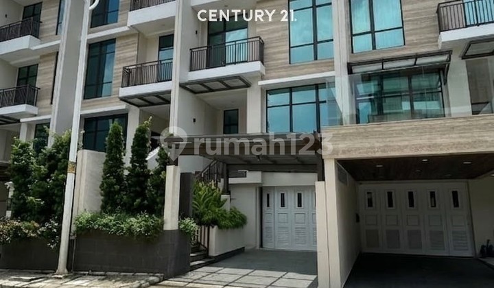 For Sale Ready-to-Occupy Town House in Pondok Indah