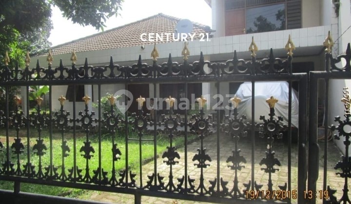 Dijual Rumah Asrinyaman Dgn Halaman Luas di Petukangan Utara