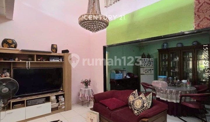 For Sale 2-Story House in Sector 9 Bintaro 2