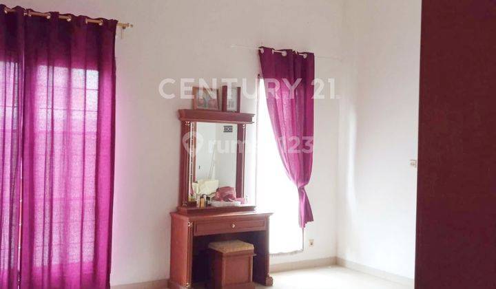 Dijual Rumah Siap Huni, Hook, Row Jalan Lebar, Graha Raya Bintaro 2