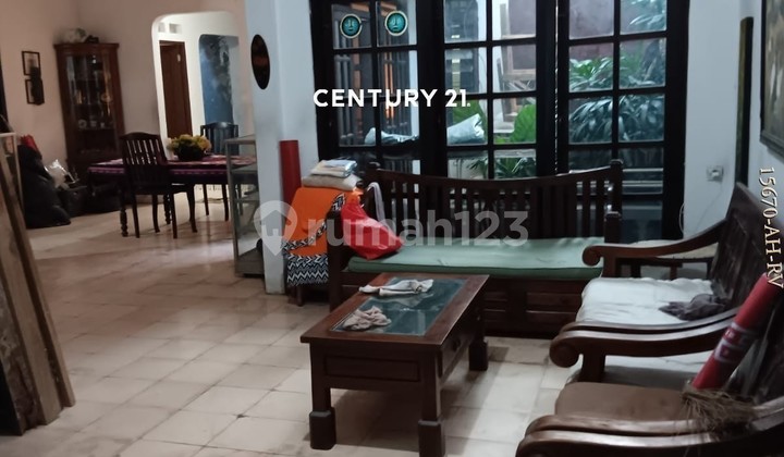 Dijual Rumah Kost Dekat ke Gandaria City Dijual Rumah Kost Dekat ke Gandaria City