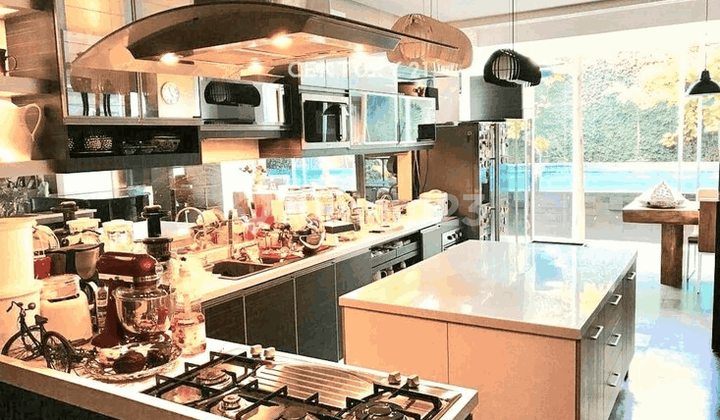 Dijual Rumah Mewah Design Unik Ada Kolam Renang Di Pesanggrahan  2