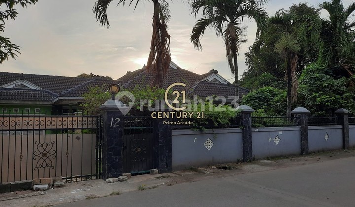 Spacious House, Land Area Calculated, Strategic Location, Adjacent to Bintaro Sector 7
