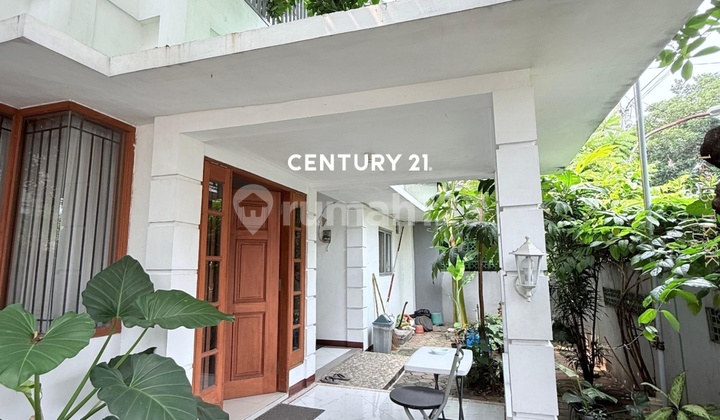 For Sale House With Large Land Strategic Location Near Tanah Kusir