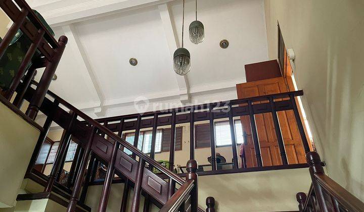 di Jl Karang Asem V, Kuningan, Jakarta Selatan