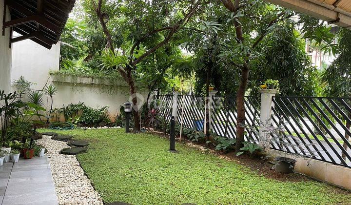 di Jl Karang Asem V, Kuningan, Jakarta Selatan