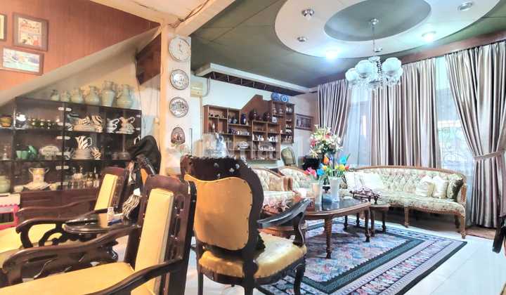 Sell Fast! House in Taman Kedoya Baru, Near CP Mall 2