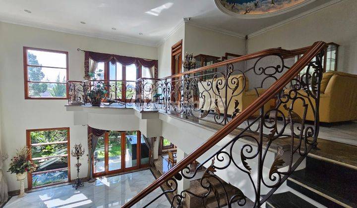 Rumah Mewah Classic di Setraduta Raya - Full Kayu Jati dan Marmer 1