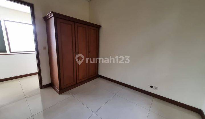 Rumah Setra Duta Cluster Depan, Dekat Ke Mainroad Security 24 Jam 7