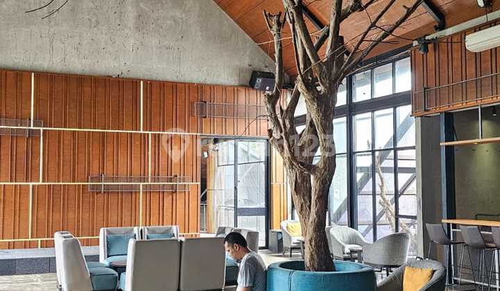 Ruang Usaha di Ciumbuleuit Dekat Hotel Dan Universitas