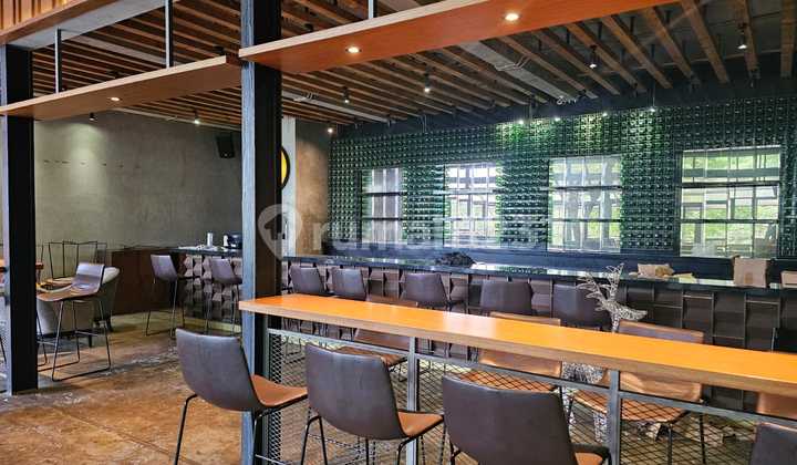 Ruang Usaha di Ciumbuleuit Dekat Hotel Dan Universitas