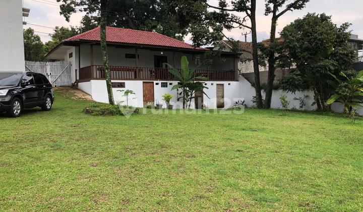 Land area of 2500m2, strategic location on Kolonel Masturi.