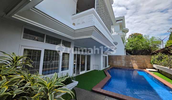 Guest House atau Rumah Tinggal - Di Ciumbuleuit - dalam Cluster 2