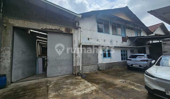 Gudang di Pusat Kota Sayap Pajaran dekat Ke Bandara