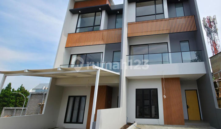 Rumah Baru Dalam Cluster di Setraduta Dekat Patung Tangan Rumah Baru Dalam Cluster di Setraduta Dekat Patung Tangan
