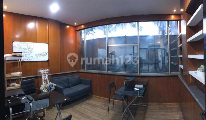 4-Story Ready-to-Use Shop House on Cihampelas Street Near Overpass 2