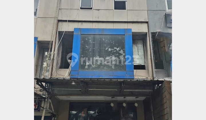 Strategic Surya Sumantri - Setraduta Shophouse, For Any Business