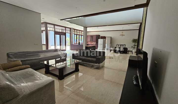 Elegant Luxury Home in Setra Duta Ready to Occupied 2