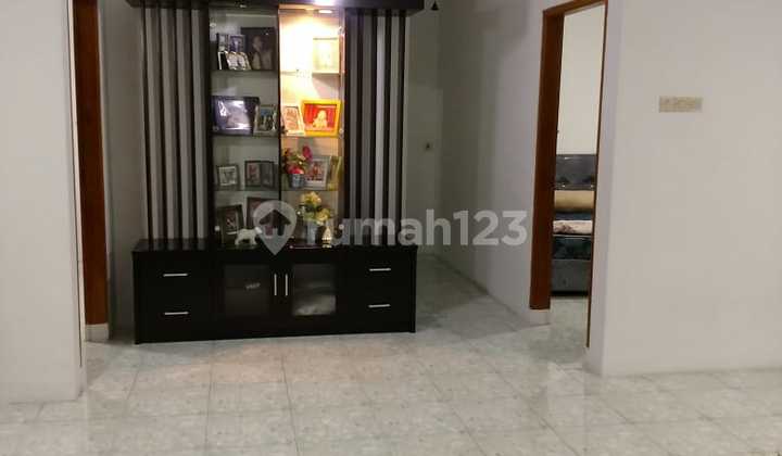 Villa Istana Bunga SHM, 2 Lantai Suasana Nyaman dan Aman 2