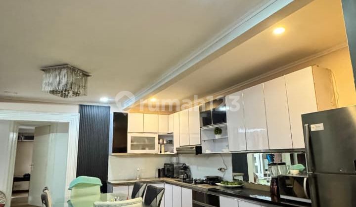 Rumah Mewah di Setraduta Rumah Terawat Siap Huni Harga Termurah Rumah Mewah di Setraduta Rumah Terawat Siap Huni Harga Termurah