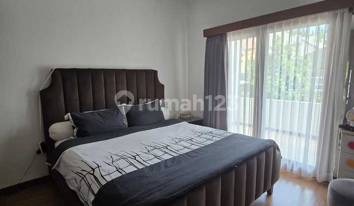 Ready-to-Occupy House within a Cluster in Setra Duta 2