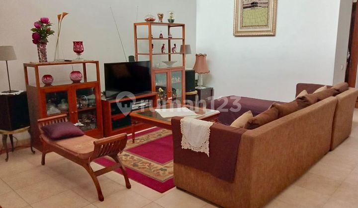 A Serene and Cool House in the Elite Setraduta Area 2