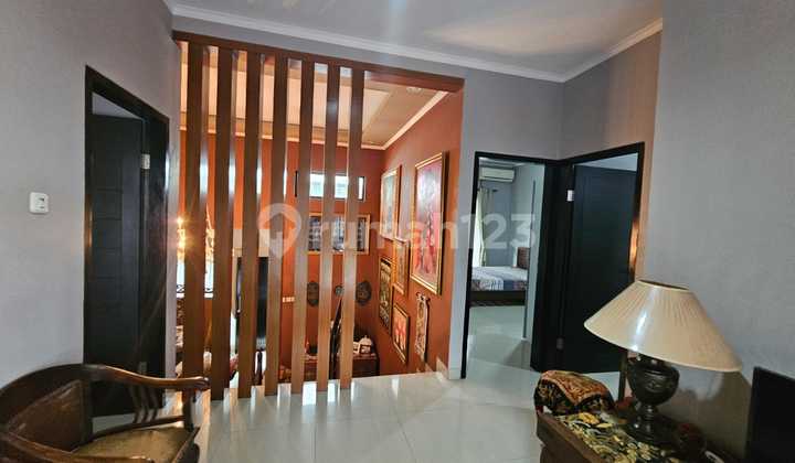 Rumah SHM Lingkungan Asri dan Tenang di Geger Kalong 5 Kamar Rumah SHM Lingkungan Asri dan Tenang di Geger Kalong 5 Kamar