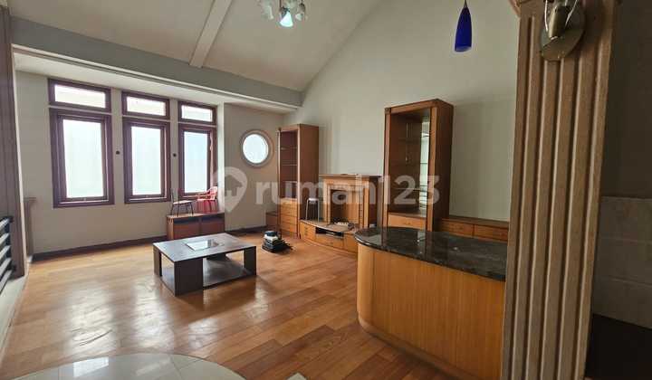 Rumah 3 Lantai di Setraduta Kondisi Terawat Siap Huni, Sudah SHM 2